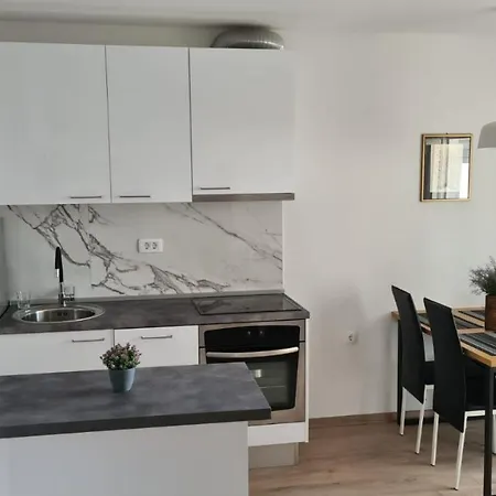 Apartament By The Mall